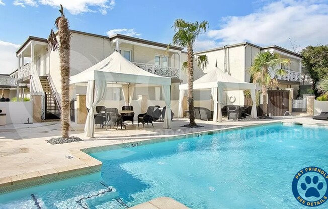 5925 E UNIVERSITY BLVD