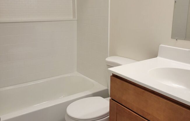 1 bed, 1 bath, 682 sqft, $1,280, Unit GL27003