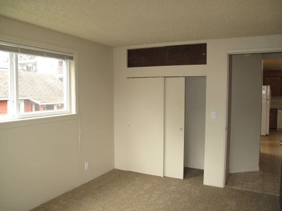 3 beds, 1 bath, 1,500 sqft, $2,895, Unit Upper