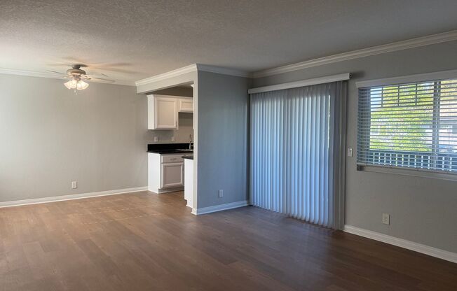 2 beds, 2 baths, 980 sqft, $3,155, Unit 819-34