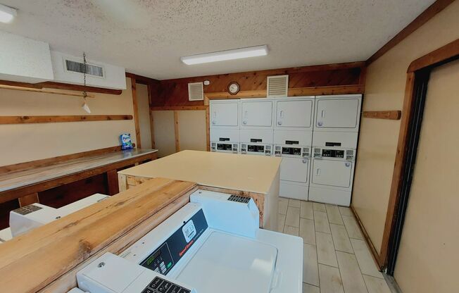 2 beds, 1 bath, $1,395, Unit UNIT N7