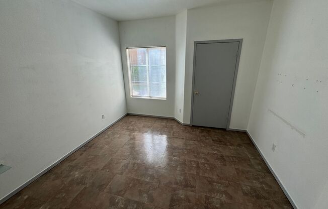 2 beds, 2 baths, $1,395, Unit 1101
