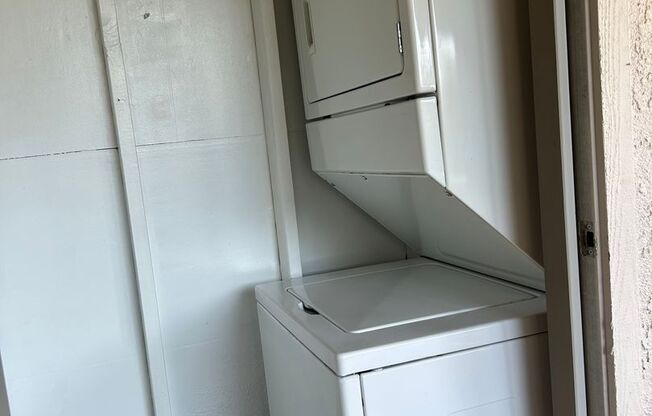 1 bed, 1 bath, 780 sqft, $2,375, Unit 96