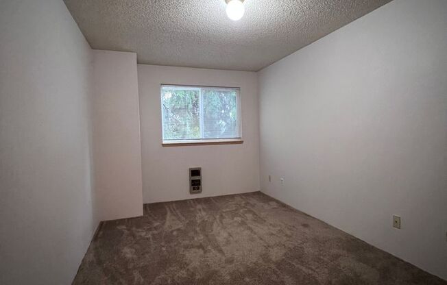 2 beds, 2 baths, 823 sqft, $1,719, Unit 202