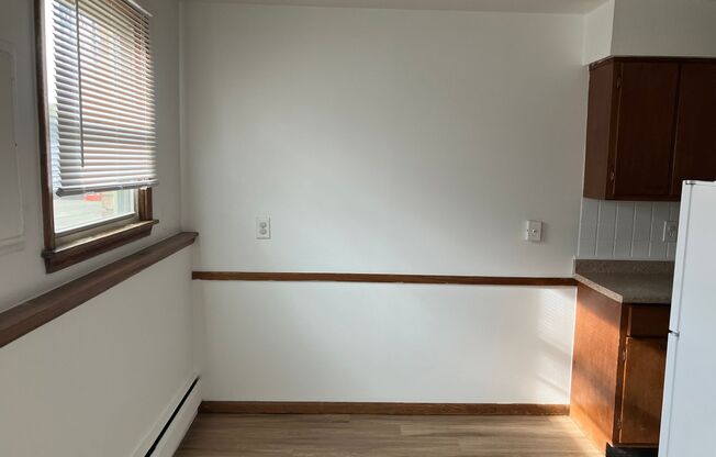 1 bed, 1 bath, 725 sqft, $1,125, Unit 1220-044