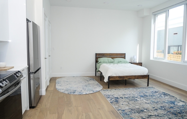 Studio, 1 bath, 453 sqft, $2,400, Unit 304