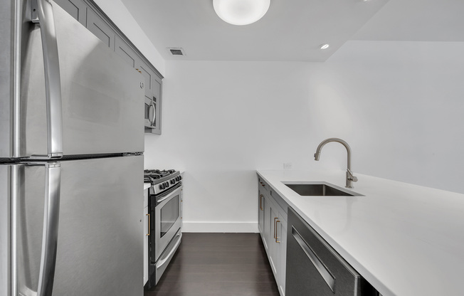 1 bed, 1 bath, 813 sqft, $4,500, Unit S1B