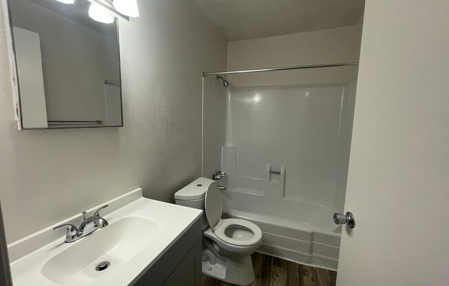 Studio, 1 bath, 380 sqft, $724, Unit IP-52