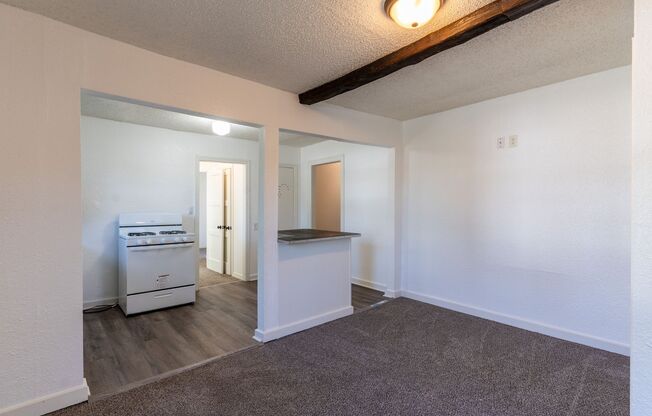 2 beds, 1 bath, $1,050