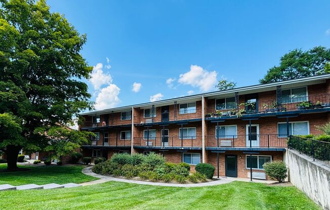 1 bed, 1 bath, $999, Unit 26