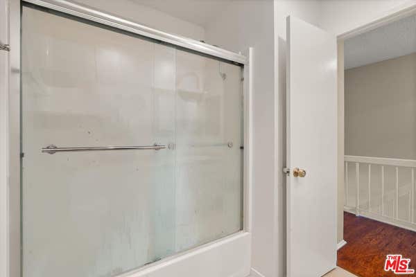 5720 Owensmouth Ave., #128
