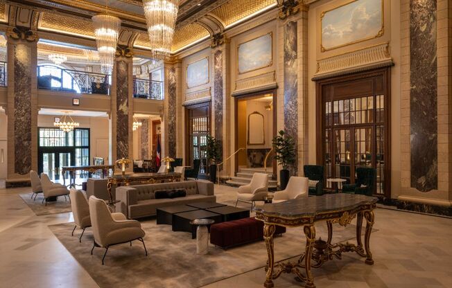 The Belden-Stratford Lincoln Park Apartments