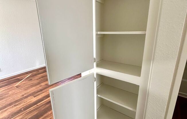 2 beds, 2 baths, 728 sqft, $2,875, Unit 23