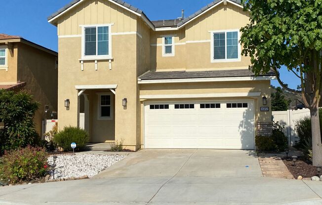 Great 3 Bedroom Home in Fallbrook!