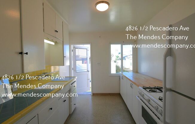 4826 1/2 PESCADERO AVE