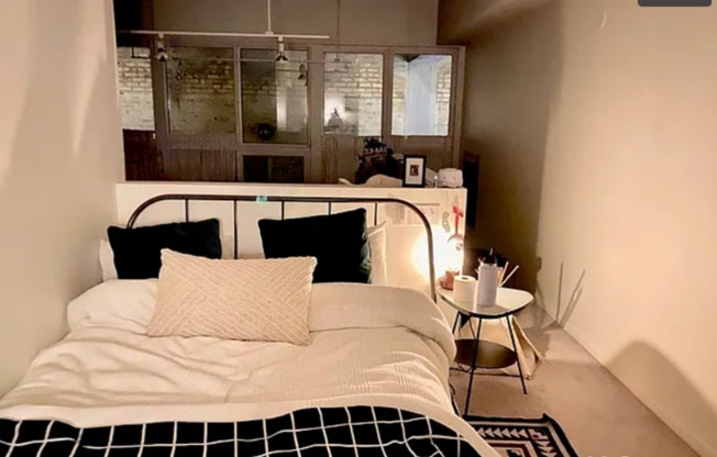 1 bed, 1 bath, 650 sqft, $1,945, Unit 121