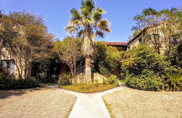 127 W. Craig Pl