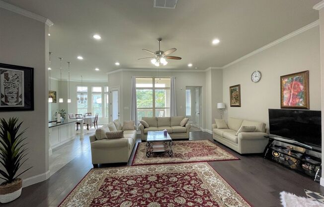 Elegant Cresta Bella home, high atop the Scenic Texas Hills of North San Antonio