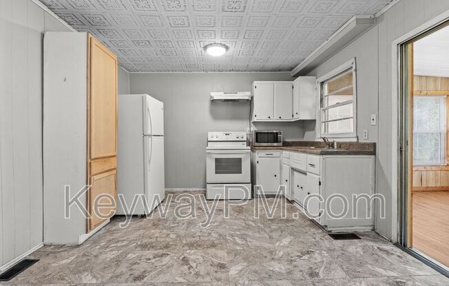 3211 ALPINE RD