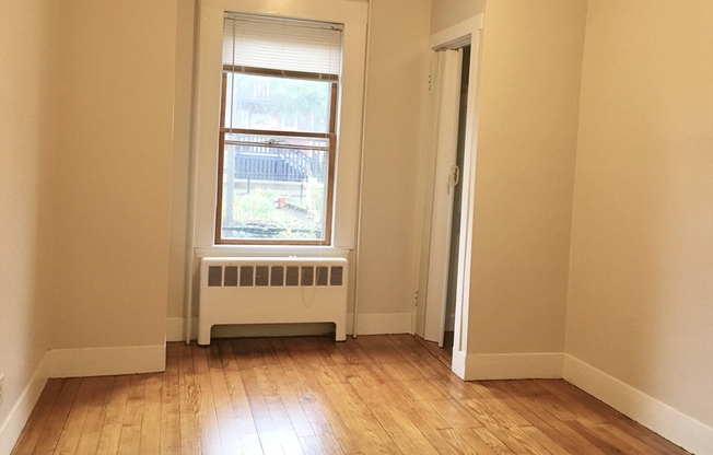 6 REED CT
