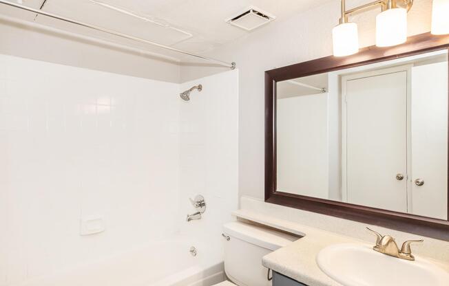 2 beds, 1 bath, 610 sqft, $1,125