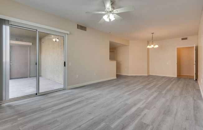 2 beds, 2 baths, $1,650, Unit UNIT 1051
