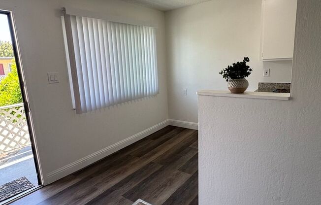 15325 Holiday Garden Apartments