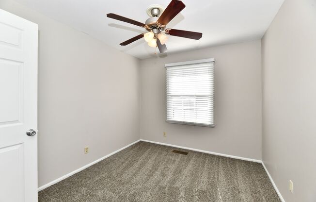 3 beds, 1.5 baths, 1,280 sqft, $2,199, Unit T-203