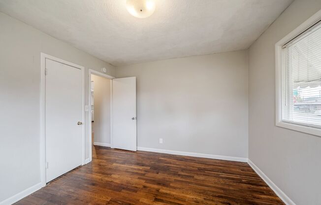 2 beds, 1 bath, $2,250