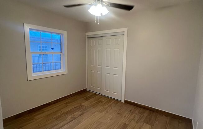 2 beds, 1 bath, $2,700, Unit 9516-13