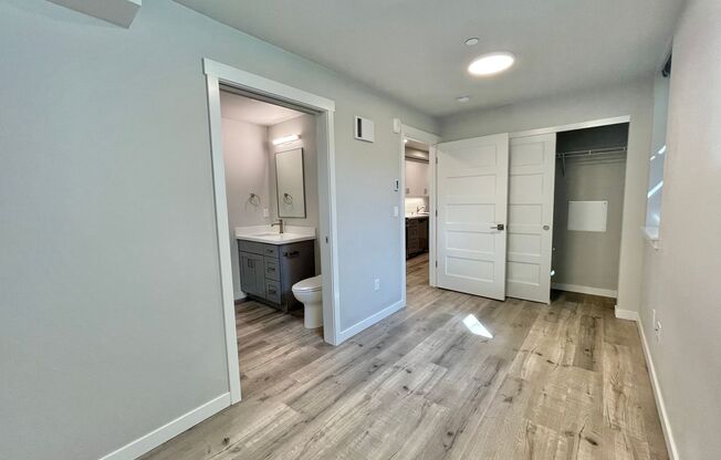 1 bed, 1 bath, 350 sqft, $1,595, Unit 002