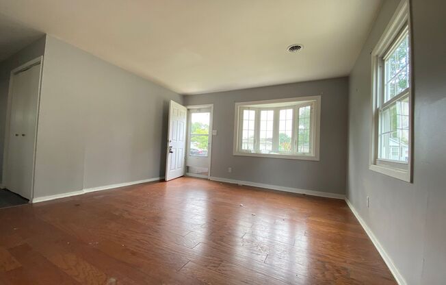 3 Bedroom Home With Central Air