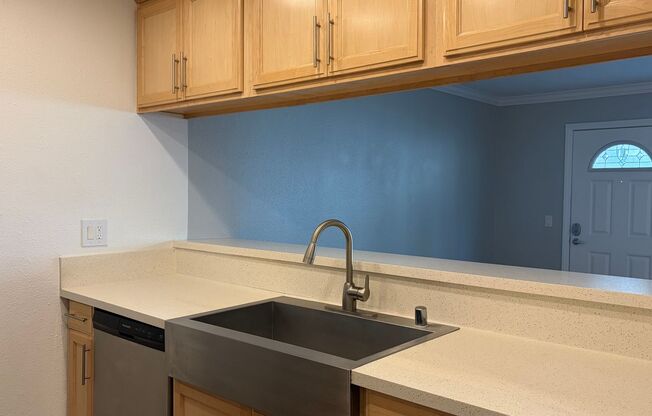 2 beds, 2 baths, 850 sqft, $3,025, Unit 821-13