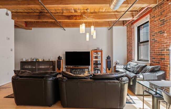 2 beds, 2 baths, 1,179 sqft, $4,950, Unit 402