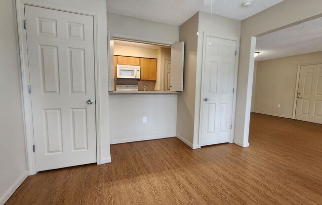 2 Bedroom/2 Bathroom Townhouse with Garage - 62+