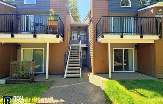 Saybrook Condo! 1 Bed/1 Bath with In-Unit Washer & Dryer & Covered Patio!