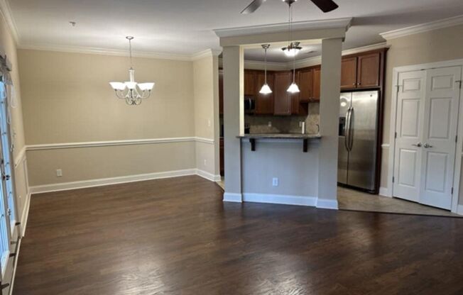 Condo in gated Anderson Creek Club!