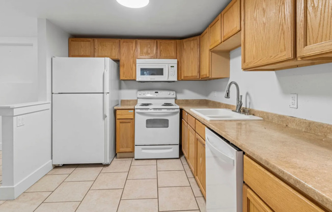 Spacious 5-Bedroom Home with Two Kitchens, Private Yard & Easy Commuting