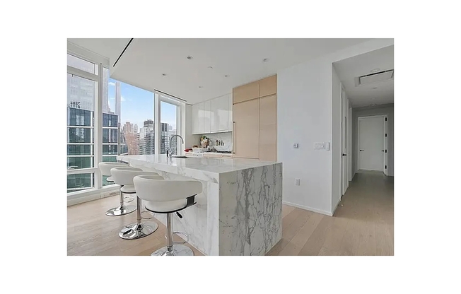 2 beds, 2 baths, 1,198 sqft, $12,000, Unit 27E