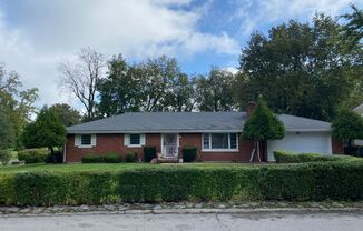 1601 Auburn Dr