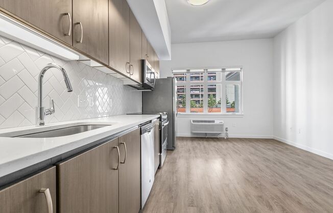 Studio, 1 bath, 404 sqft, $1,275, Unit 509
