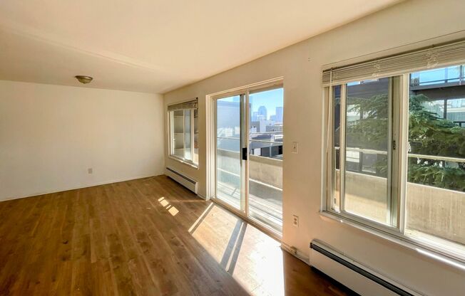 2 beds, 1 bath, 775 sqft, $2,750, Unit 303