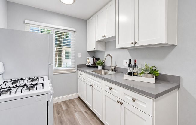 Sunset Crossings Apartments