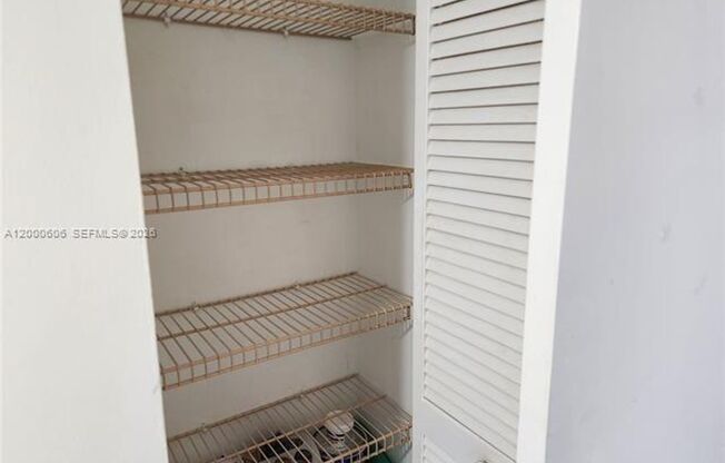 1 bed, 1.5 baths, $3,300, Unit # A 1207