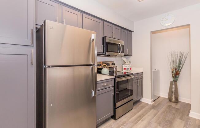 2 beds, 2 baths, 1,091 sqft, $1,810