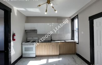 293 GRIFFITH ST