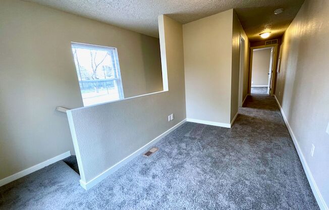 2 beds, 1 bath, 996 sqft, $1,495, Unit Unit #101 KT 73