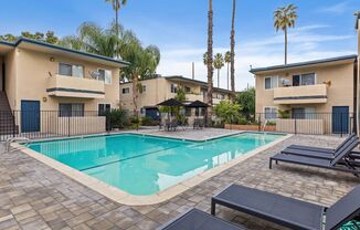 Tarzana Court Apartments