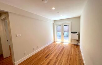 1 bed, 1 bath, $3,200, Unit 7