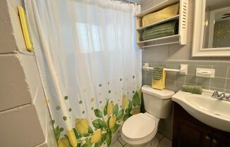 PENSACOLA ARMS: One Bedroom Apartments in the Heart of FSU's Campus